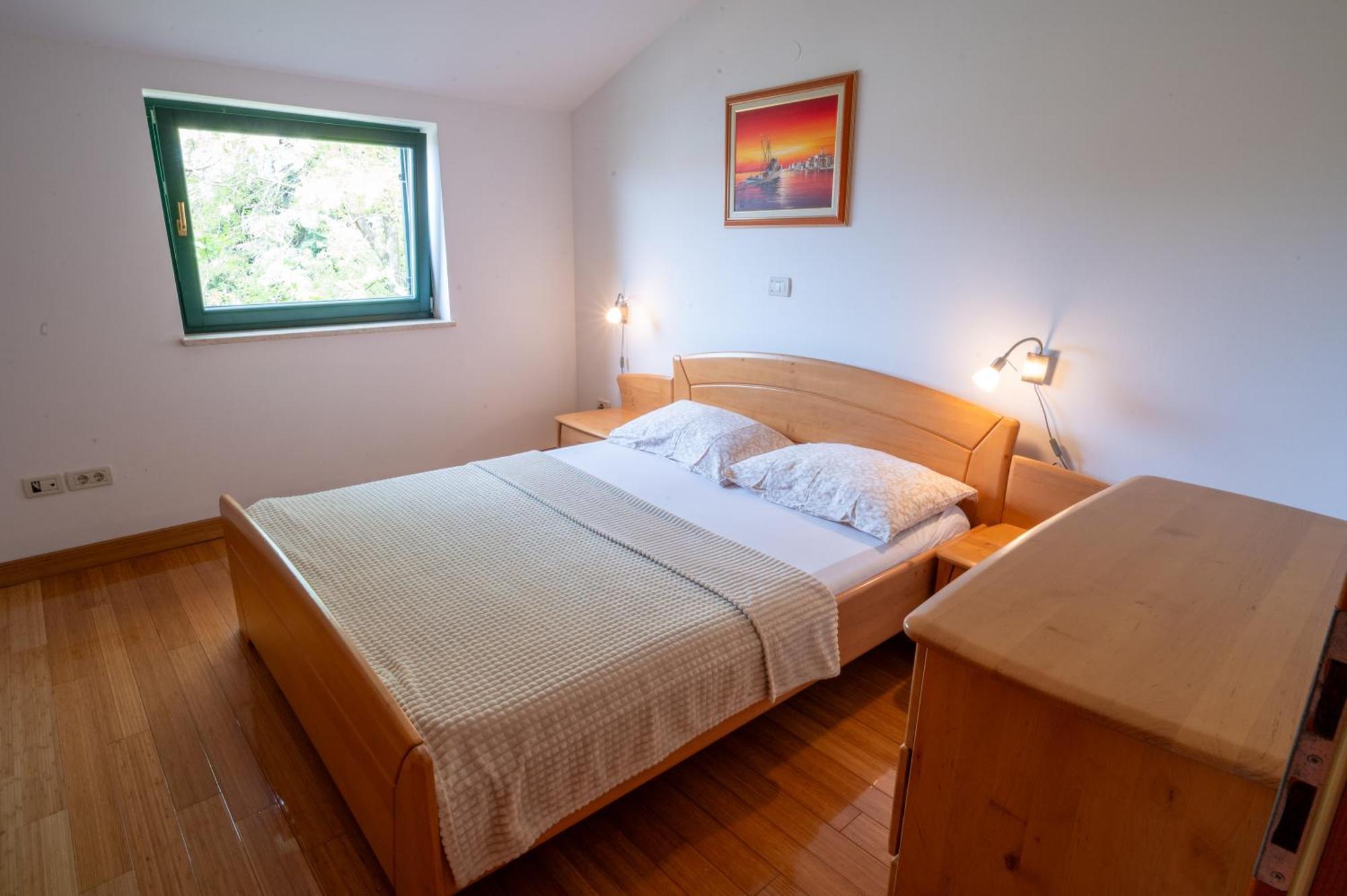 Lovrečica Todor Seaside Apartments מראה חיצוני תמונה